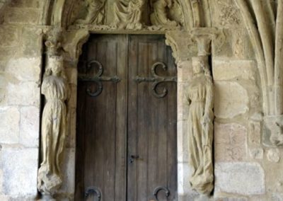 Cloître, porte de la Vièrge, XIIIe siècle